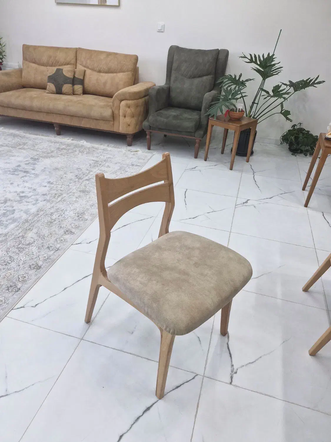 صندلی|میز و صندلی غذاخوری|شیراز, دکتر حسابی|دیوار