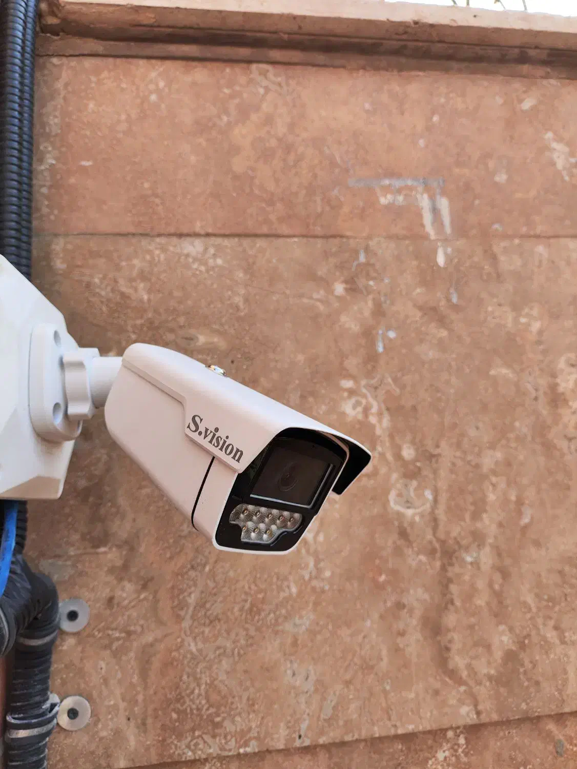 فروش دوربین مداربسته با چک صیادی گارانتی معتبر|دوربین مداربسته|سنندج, |دیوار