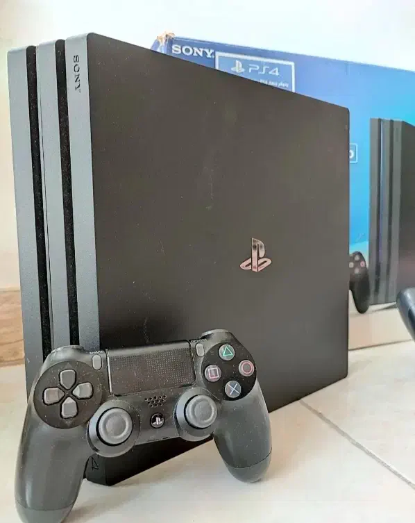 کنسول Ps4 Pro 1tb کپی خور در حد نو واقعی|کنسول، بازی ویدئویی و آنلاین|تهران, تهرانسر مرکزی|دیوار