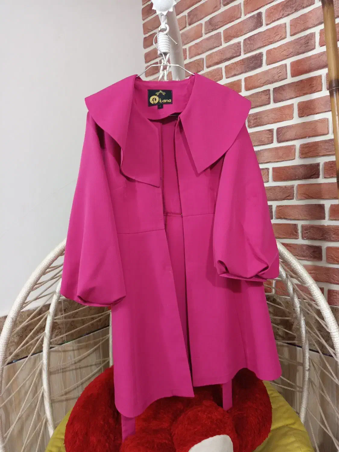 چند عدد مانتو و پیراهن وکت وشلوار مجلسی به قیمت|لباس|خان ببین, |دیوار