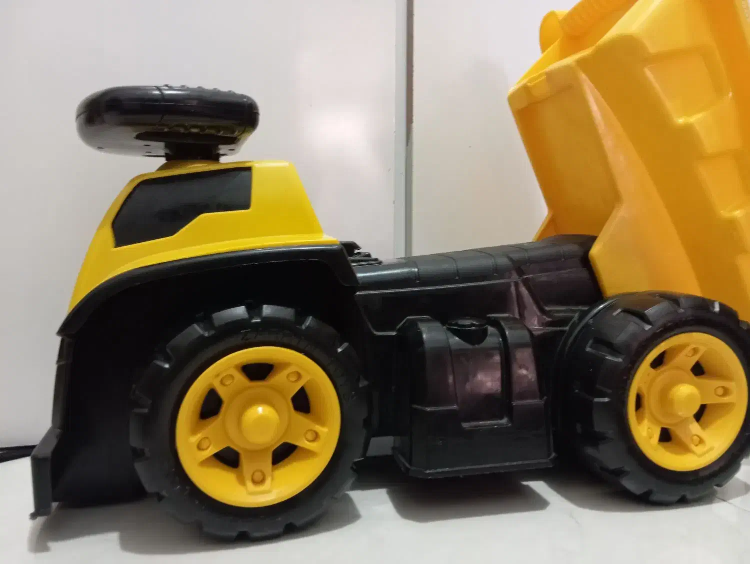 کامیون، سایز بزرگ.تاب جنس محکم|اسباببازی|تربتحیدریه, شهرک ولیعصر|دیوار