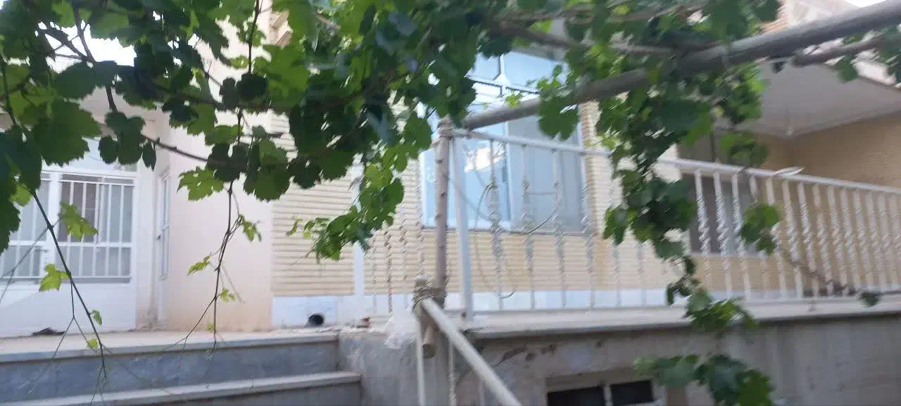 ویلایی خانه باغ واقع در نزدیکی باغبهادران|فروش خانه و ویلا|فولادشهر, زاینده رود|دیوار