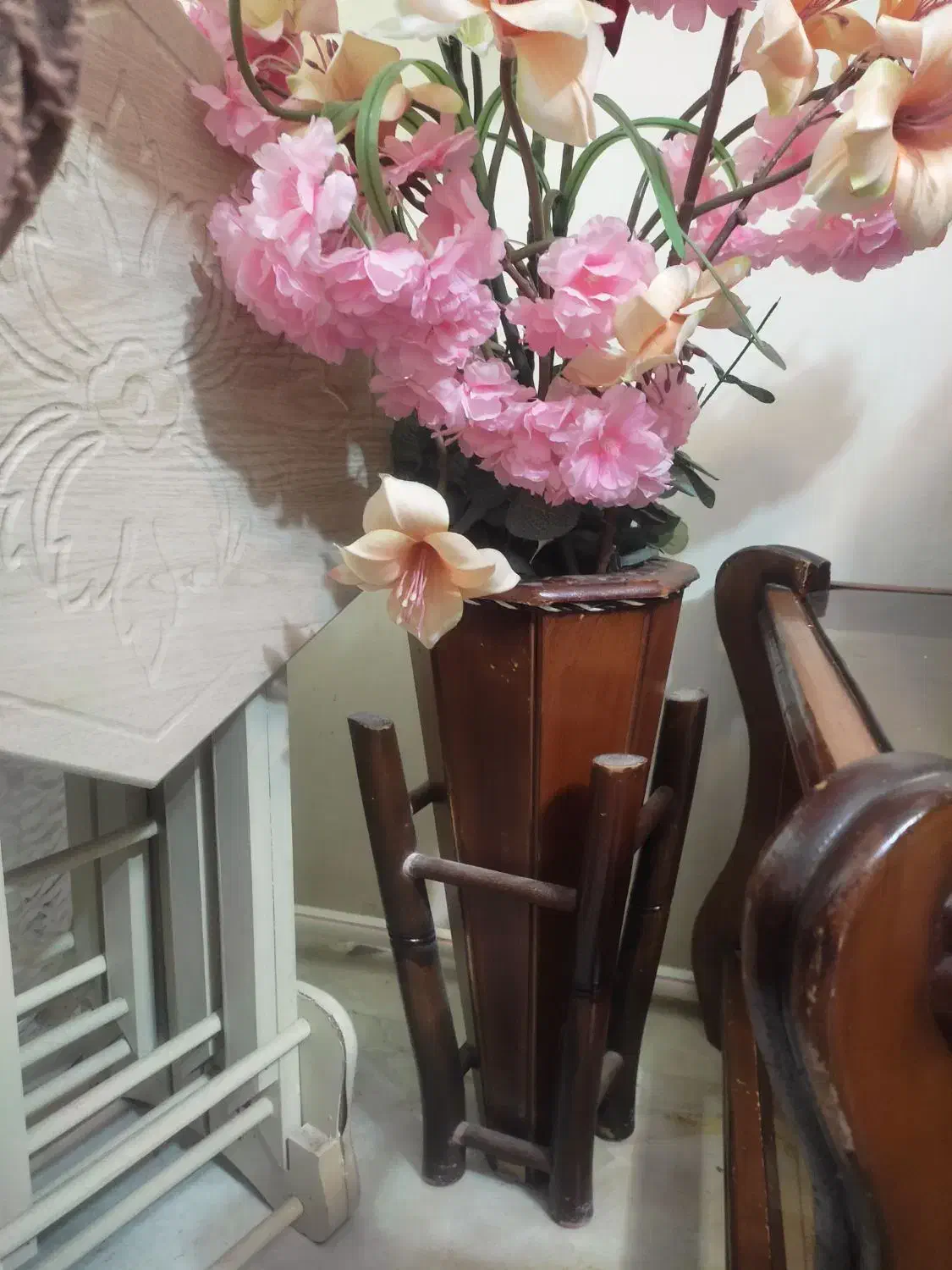 گلدان وگل|صنایع دستی و سایر لوازم تزئینی|تهران, خاک سفید|دیوار