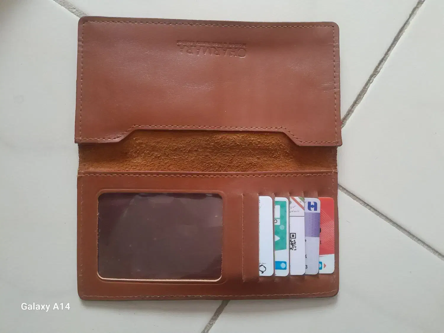 کیف|کیف، کفش، کمربند|پرند, فاز ۶|دیوار