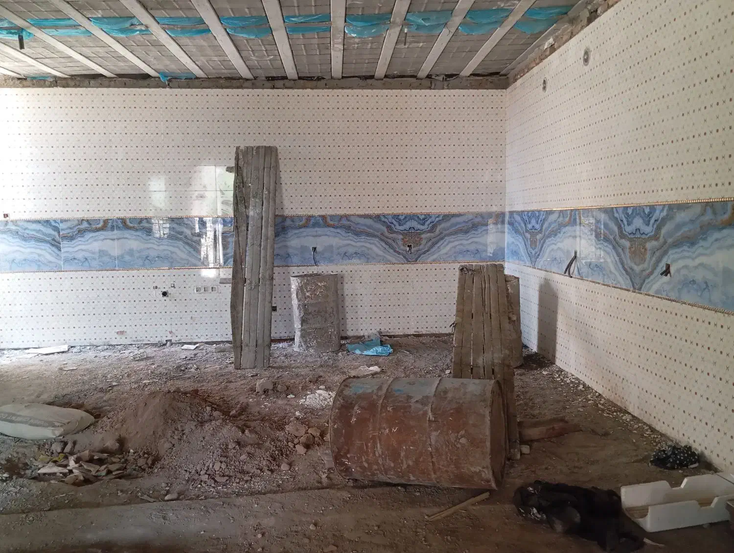 سرامیک کاری|خدمات پیشه و مهارت|خاش, |دیوار