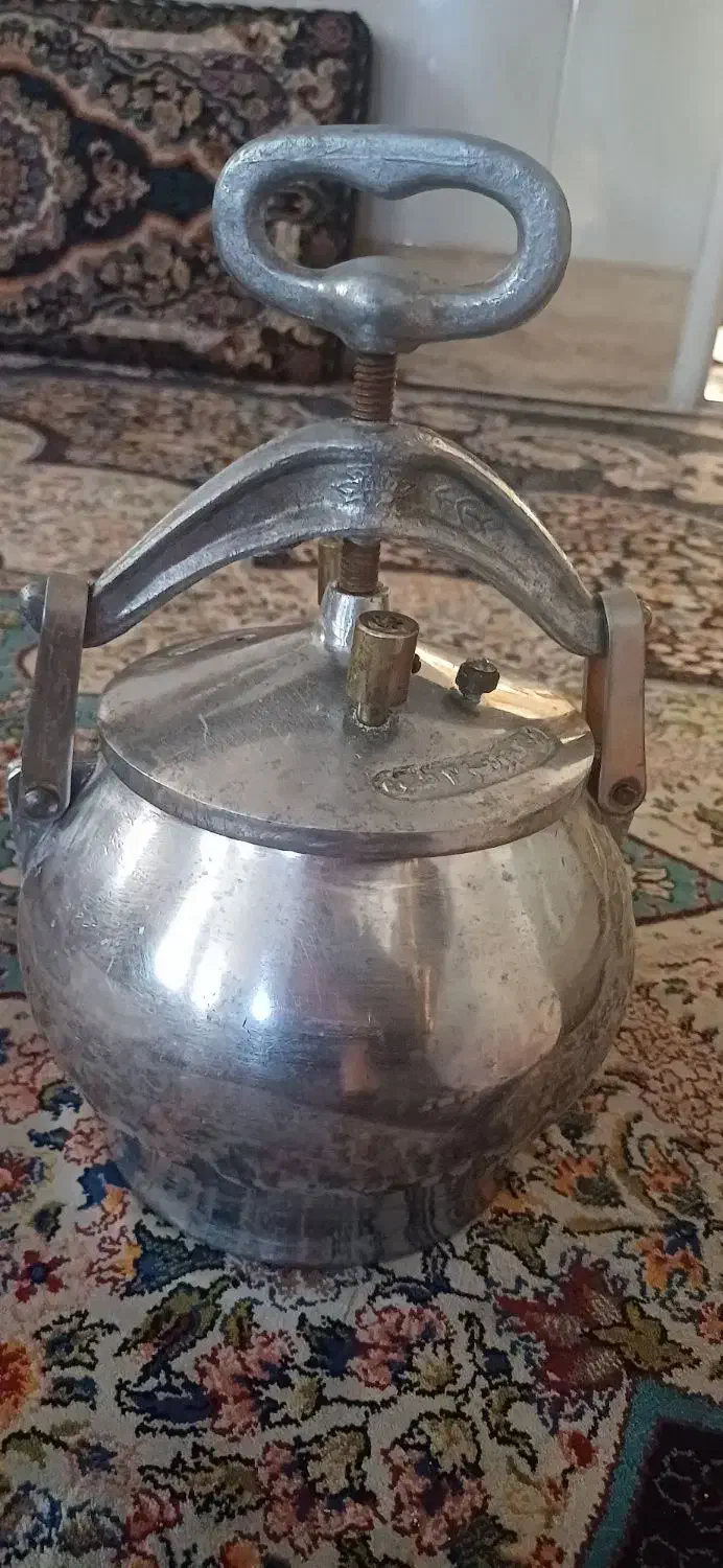 زودپز دیگی ۳ نفره و قابلمه روحی ۵۰ نفره|ظروف پخت‌وپز|قم, زنبیل آباد|دیوار