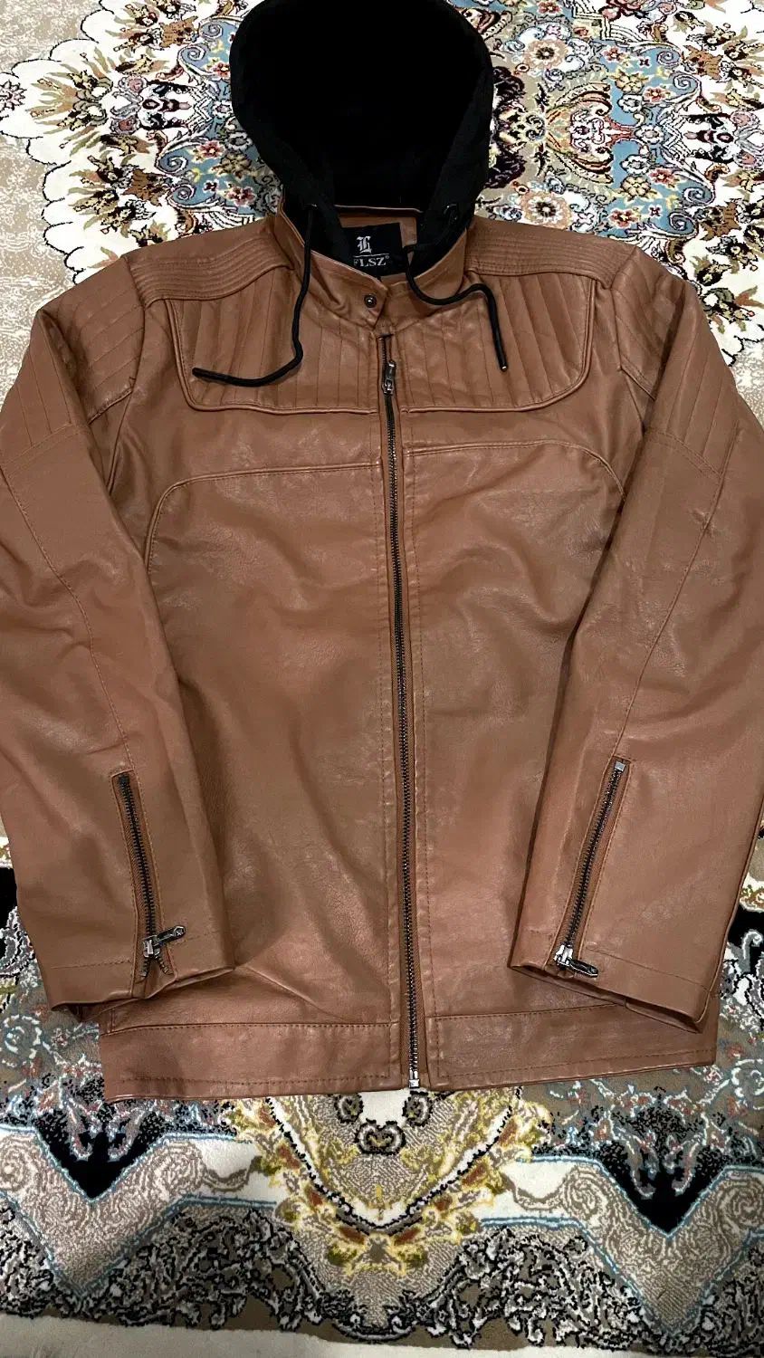 کاپشن چرم|لباس|ارومیه, |دیوار