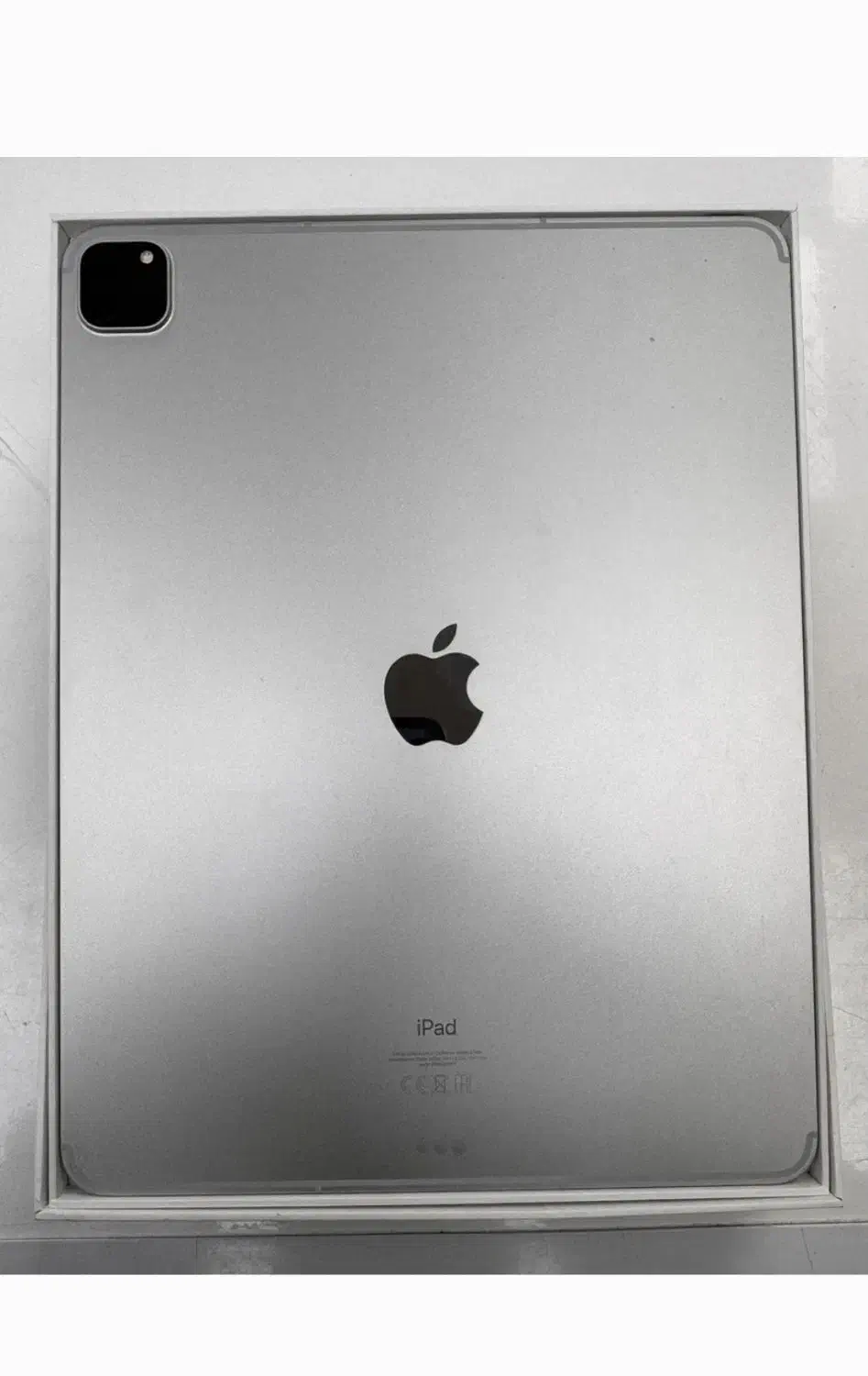 آیپد پرو m1 سیزده اینچ + قلم نسل ۲|تبلت|تهران, فلسطین (میدان انقلاب)|دیوار