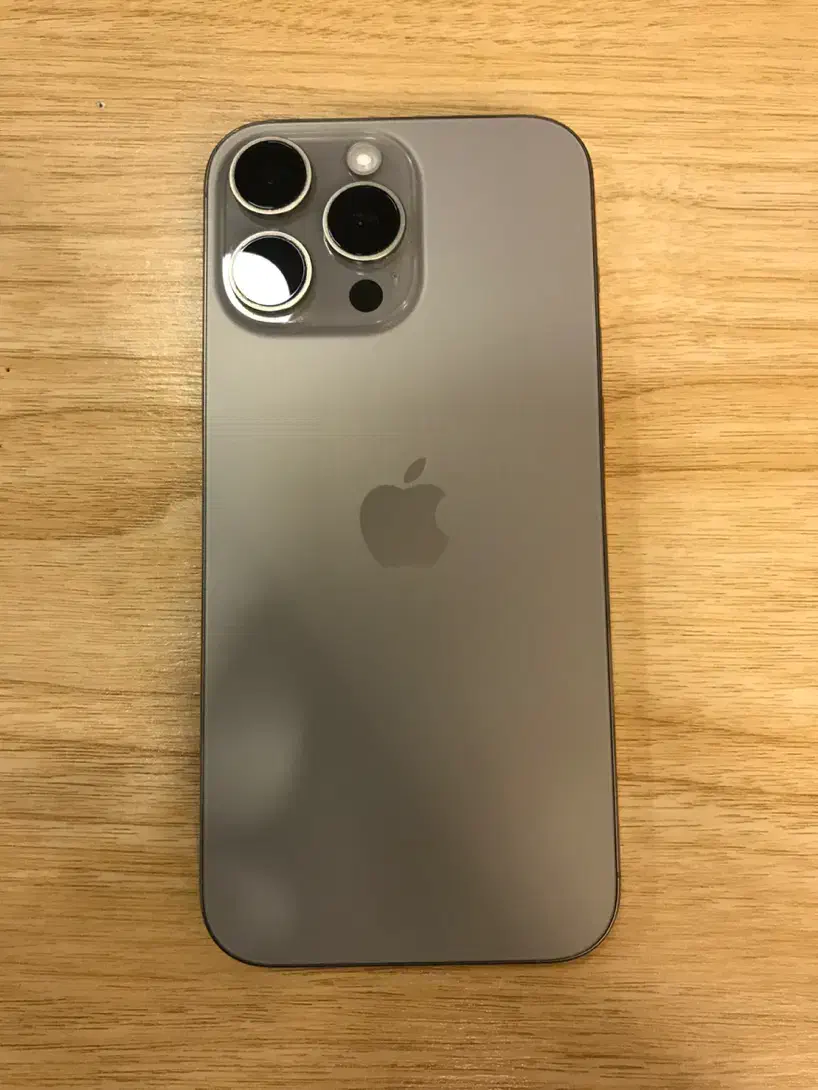 اپل iPhone 16 Pro Max با حافظهٔ ۲۵۶ گیگابایت|موبایل|تهران, سعادت‌آباد|دیوار