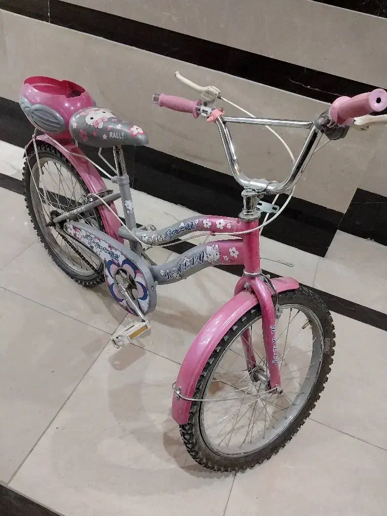 دوچرخه ۱۶ دخترانه در حد نو|دوچرخه، اسکیت، اسکوتر|پردیس, فاز ۳|دیوار