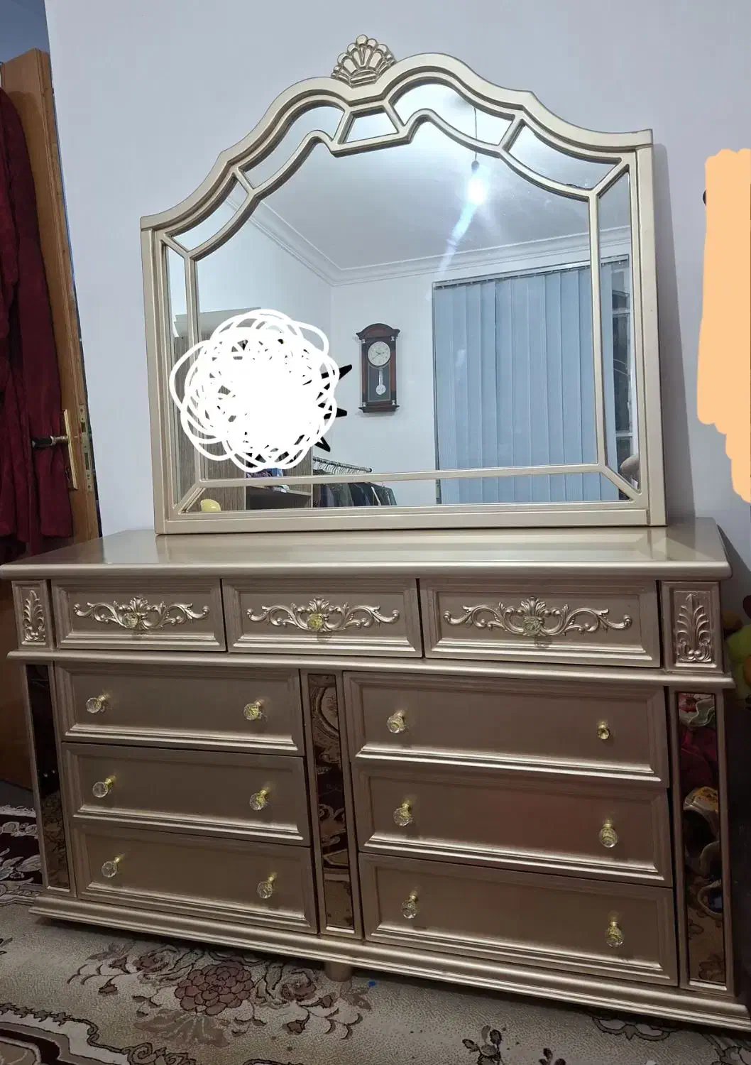 سرویس خواب دو نفره سلطنتی|تخت و سرویس خواب|داراب, |دیوار