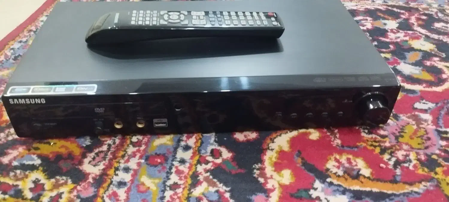 یک دستگاه دی وی دی پلیر سامسونگ با کنترل سالم|سیستم صوتی خانگی|کرج, شهرک جهان‌نما|دیوار