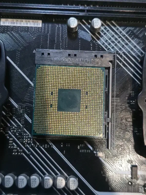 پردازنده  Ryzen 5 3600X box سالم و کارکرده|قطعات و لوازم جانبی رایانه|اصفهان, کوی امام جعفر صادق|دیوار