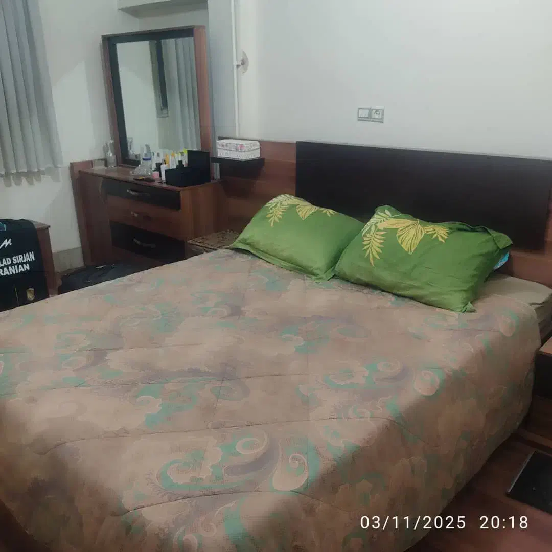 سرویس خواب|تخت و سرویس خواب|سیرجان, |دیوار