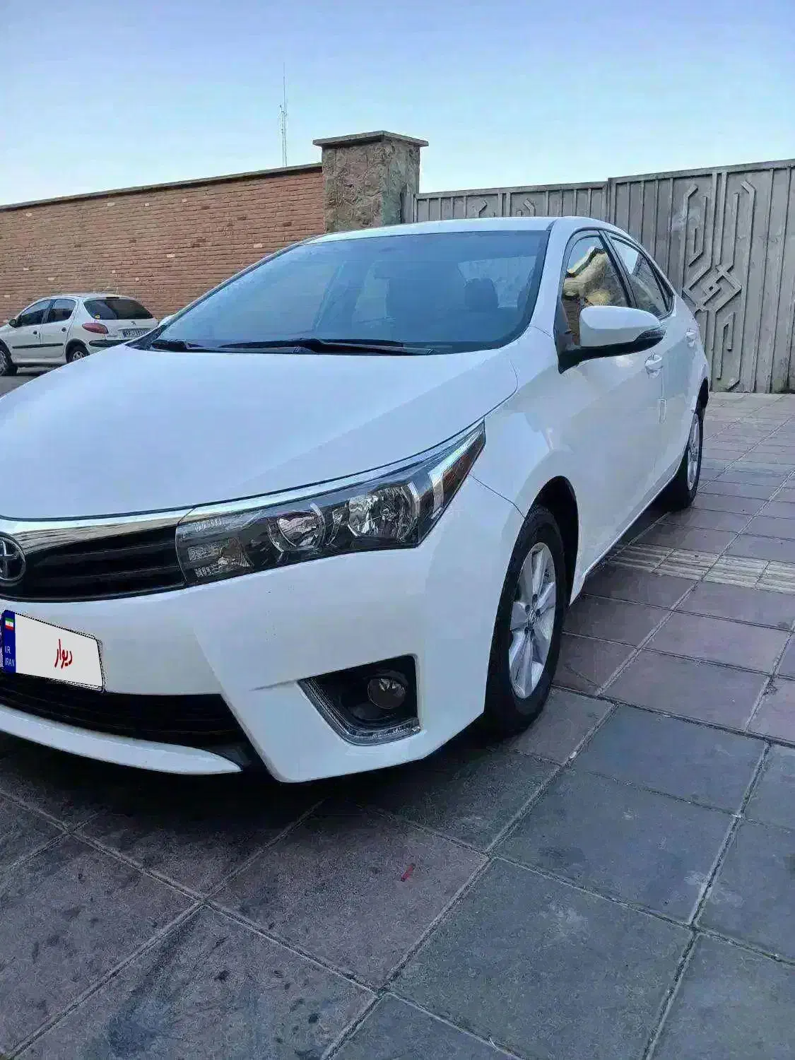تویوتا کرولا XLI 2000cc، مدل ۲۰۱۵.بسیار سالم|خودرو سواری و وانت|تهران, شهرک شریفی|دیوار