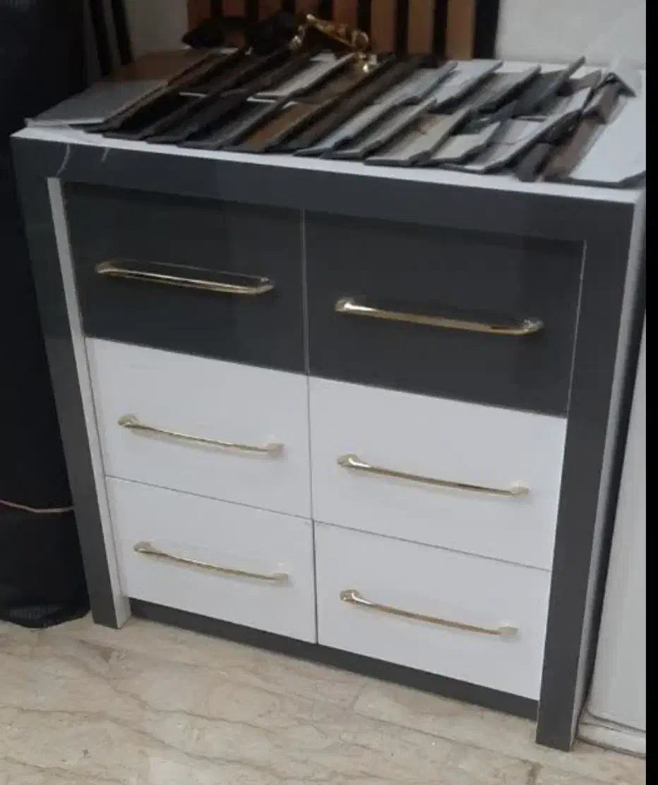 دراور|جاکفشی، کمد، دراور|شاهین‌شهر, گرگاب|دیوار