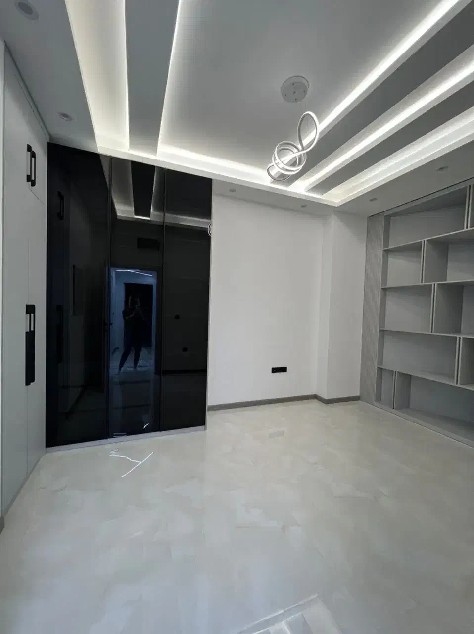 طراحی و ساخت انواع کمد های دیواری و ام دی اف|جاکفشی، کمد، دراور|قزوین, |دیوار