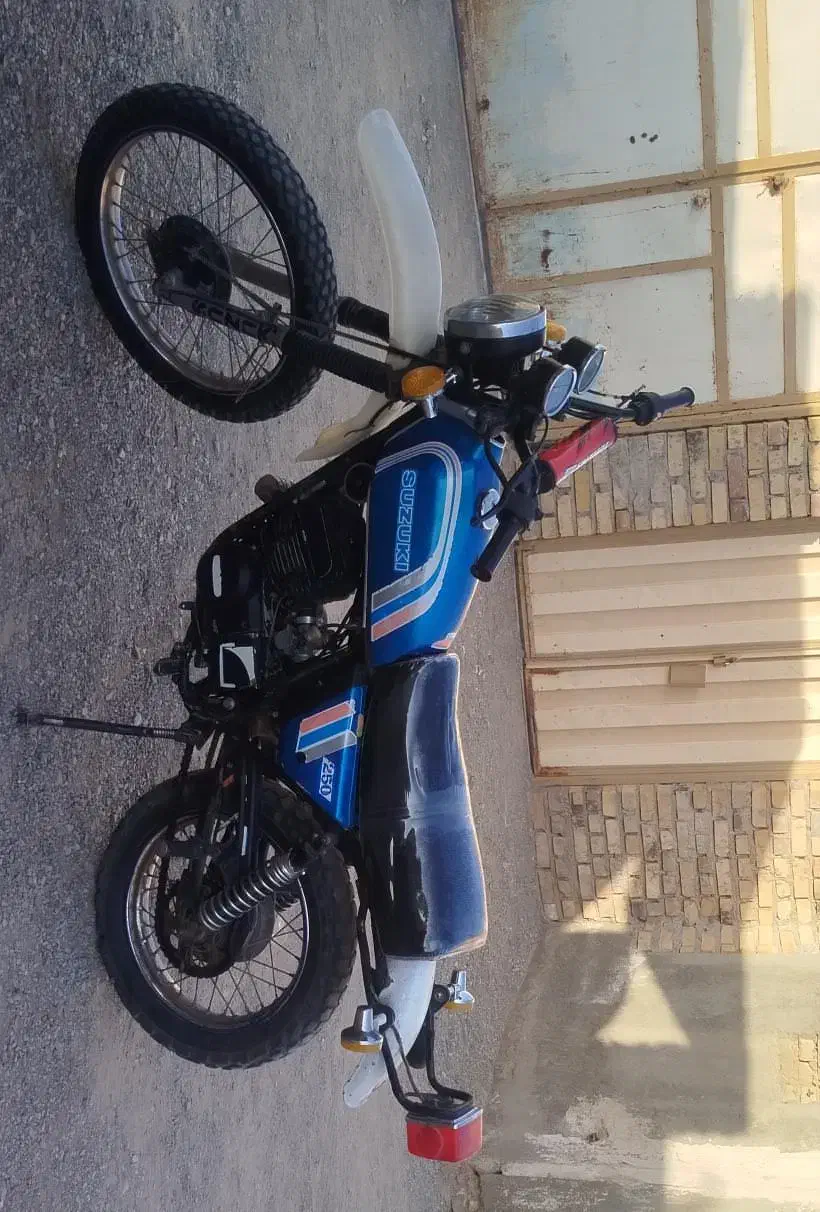 سوزوکی ۲۵۰ ts|موتورسیکلت|مه ولات, |دیوار