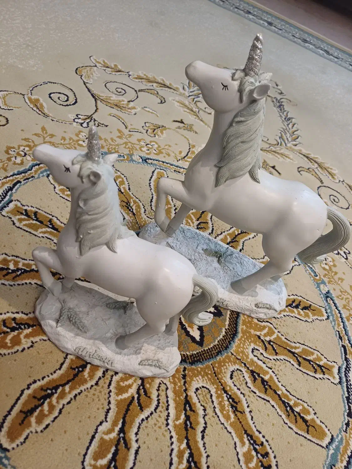 مجسمه اسب تک شاخ|مجسمه، تندیس، ماکت|آمل, |دیوار