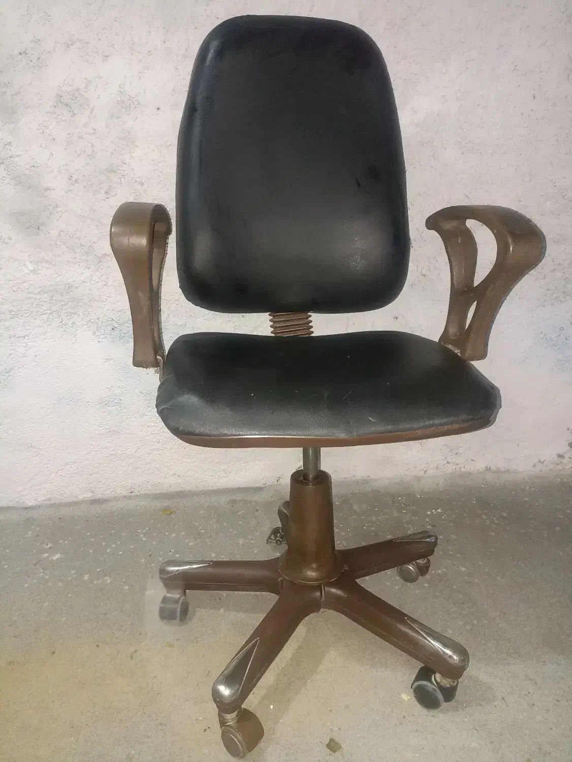 صندلی جکی|صندلی و نیمکت|مرودشت, ابوذر جنوبی|دیوار