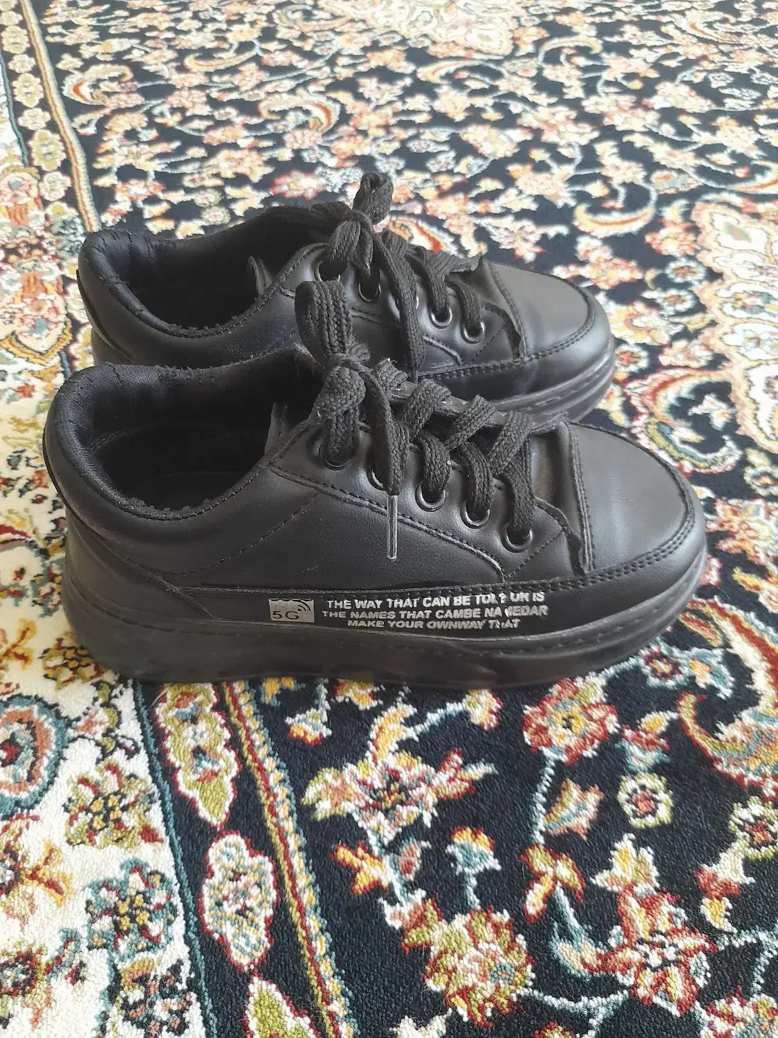 کفش|کیف، کفش، کمربند|سقز, |دیوار