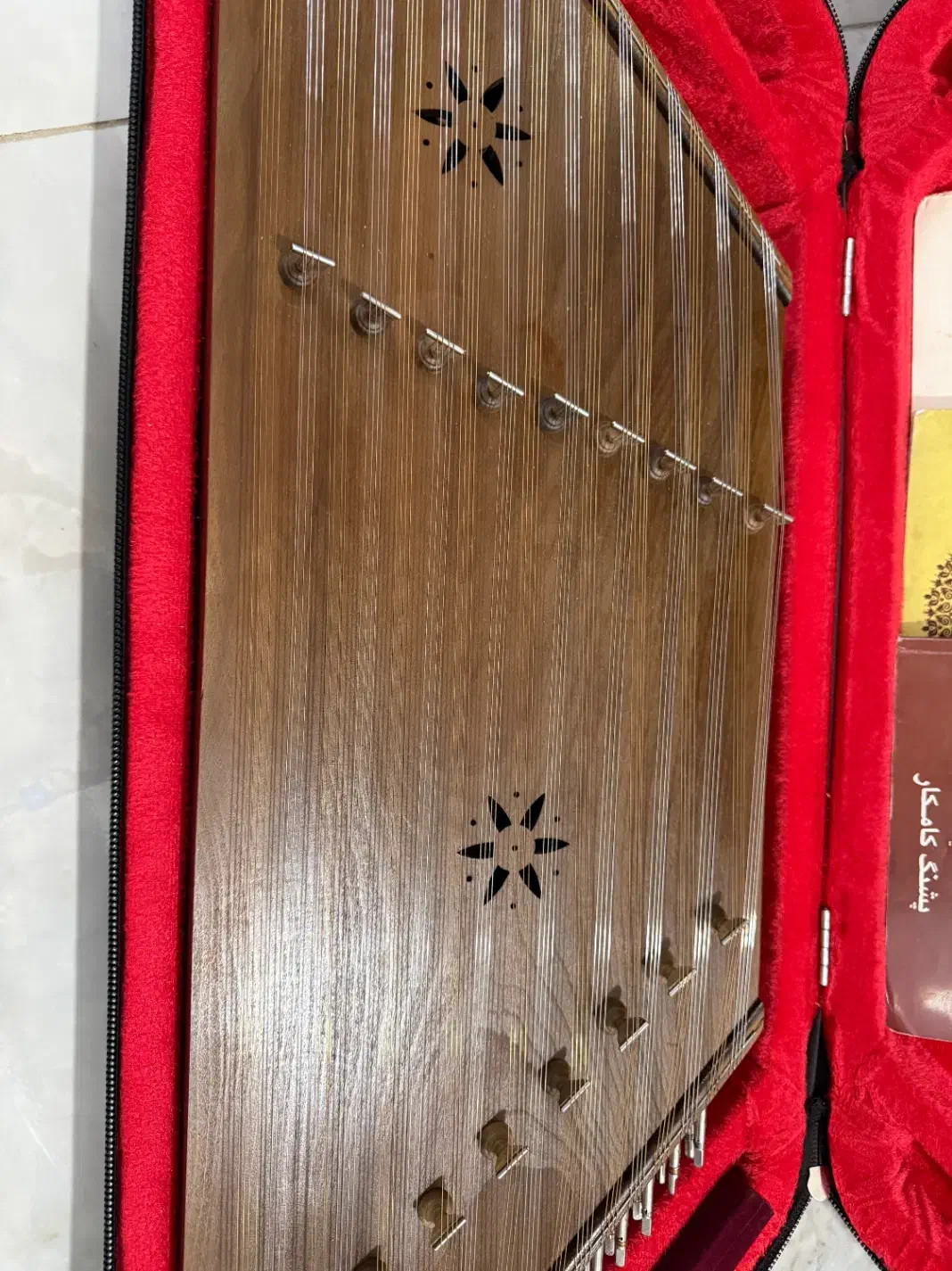 سنتور|سازهای سنتی|فلاورجان, |دیوار