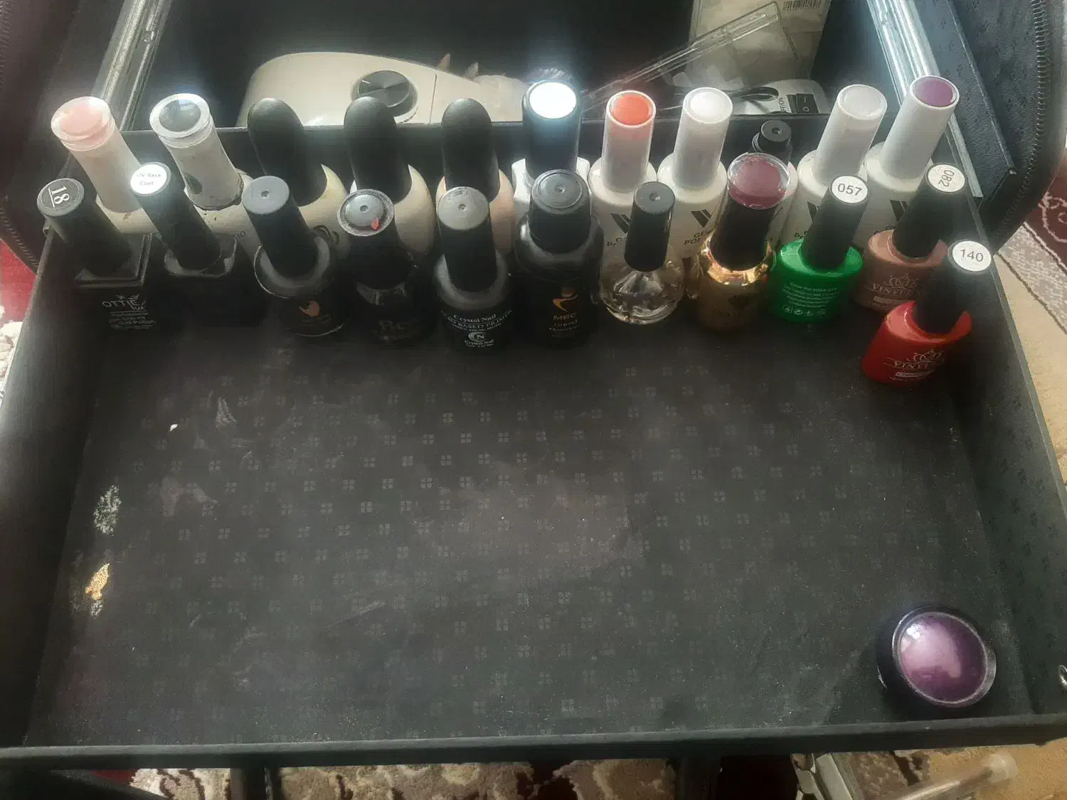 ست کامل|آرایشگاه و سالن‌های زیبایی|زرندیه, |دیوار