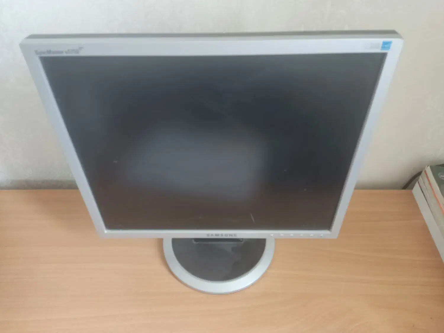 Samsung SyncMaster 1750NPLS|قطعات و لوازم جانبی رایانه|میانه, |دیوار