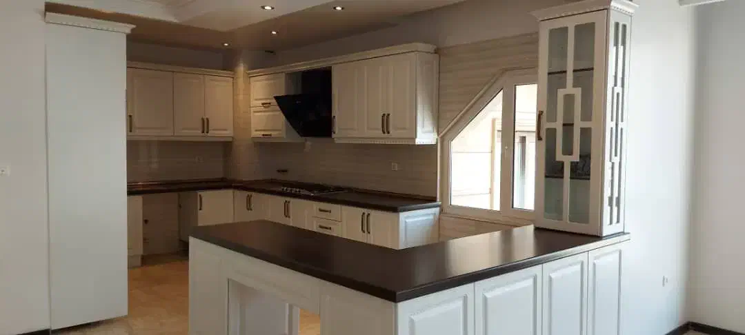 اجاره ۱۲۰ متر طبقه ششم کامرانیه