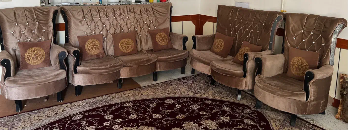 مبل ۷نفره و گاز پنج شعله|مبلمان خانگی و میز عسلی|کوه چنار, |دیوار