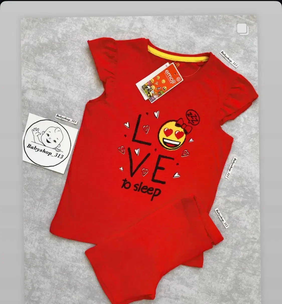 ست کودک|کفش و لباس بچه|قم, شاه احمد قاسم|دیوار