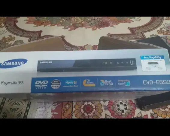 دستگاه dvd سامسونگ فلش خور|پخش‌کننده DVD و ویدیو|قم, شهدا|دیوار