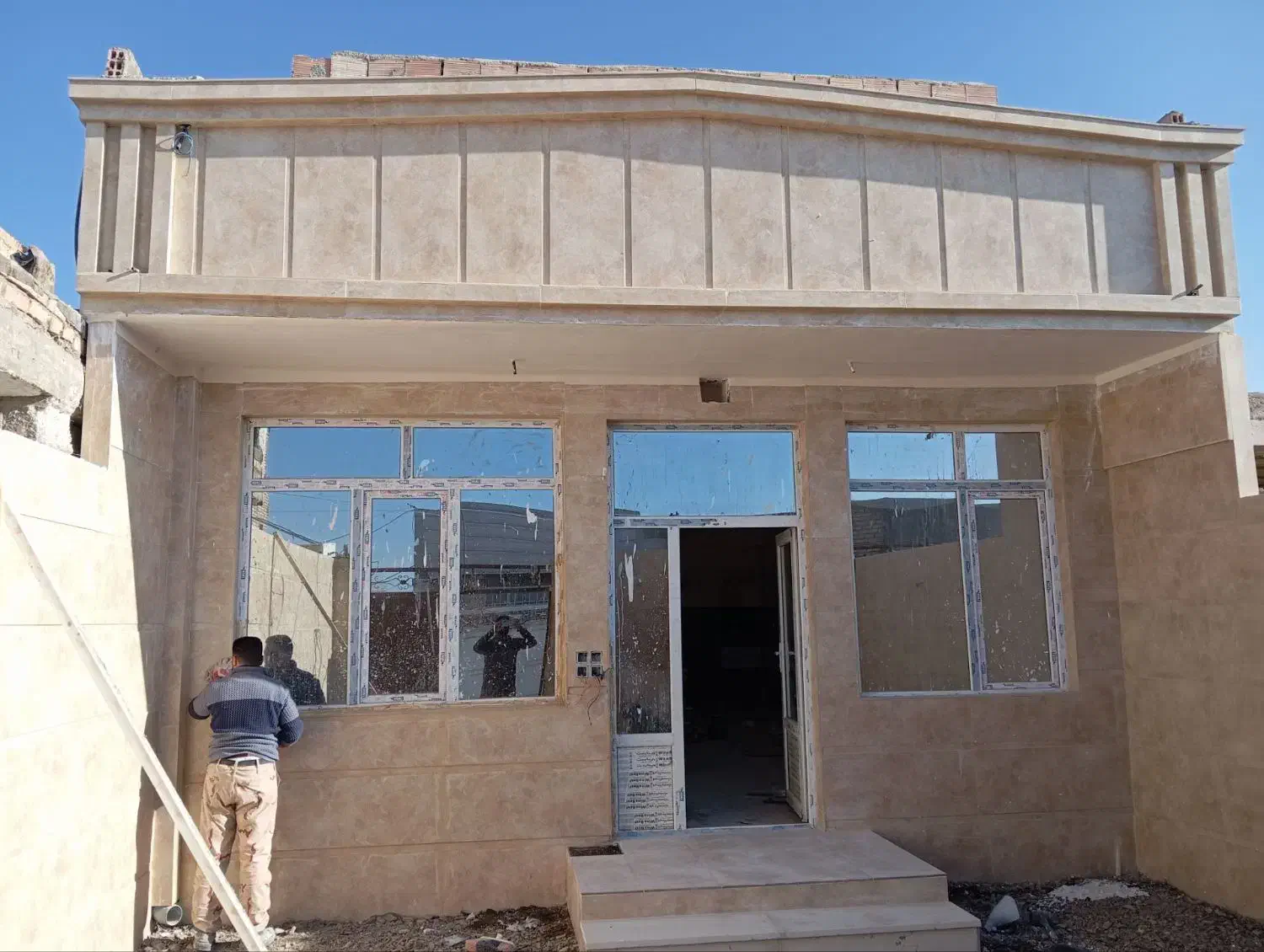 نصب انواع سرامیک و سنگ رومی وغیره|خدمات پیشه و مهارت|نیشابور, فیض آباد|دیوار