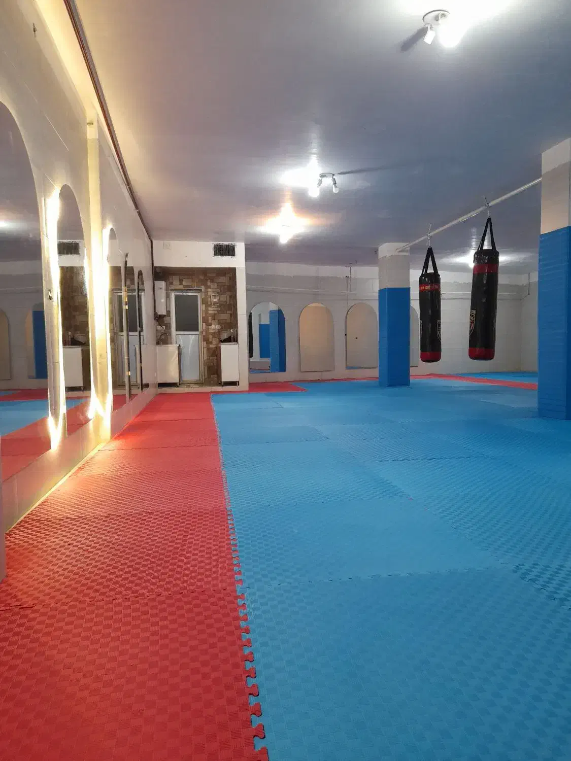 تایم اجاره ای باشگاه|اجارهٔ مغازه و غرفه|نیشابور, میدان حافظ|دیوار