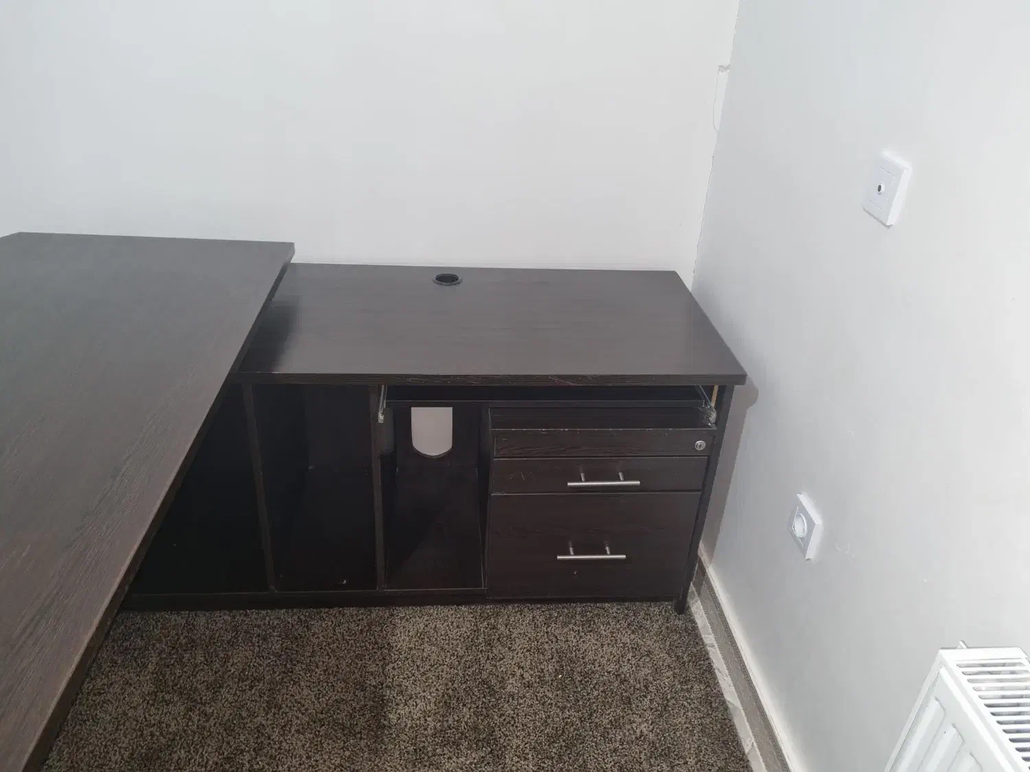 فروش میز اداری ام دی اف در حد نو|دفتر کار|تهران, تهرانسر مرکزی|دیوار