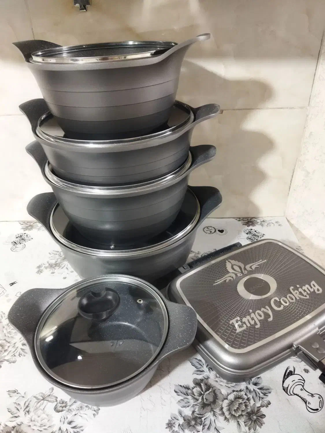 قابلمه تمام چدن۱۲پارچه Baroly نو آکبند پاکدشت|ظروف پخت‌وپز|پاکدشت, پاکدشت (مامازند)|دیوار