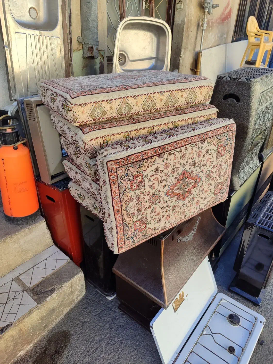 پشتی درحدنو|پشتی|سنندج, |دیوار