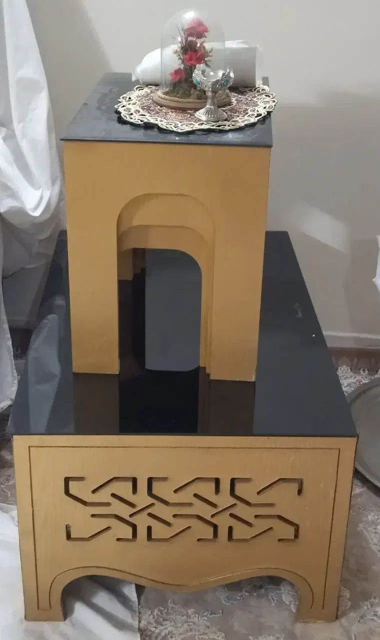 میز وسه عدد عسلی|مبلمان خانگی و میز عسلی|سمنان, |دیوار