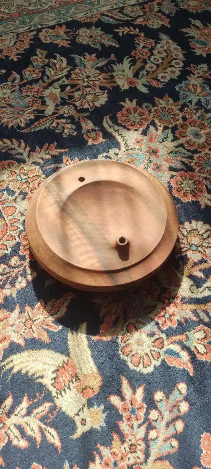 استند چوبی کمانچه|سازهای سنتی|تهران, فلسطین (میدان انقلاب)|دیوار