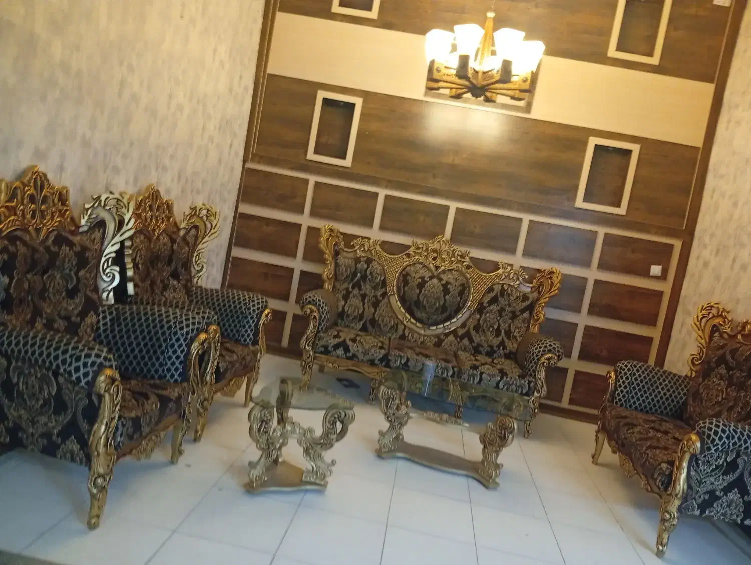 فروش مبل سلطنتی ۷ نفره|مبلمان خانگی و میز عسلی|اقلید, |دیوار