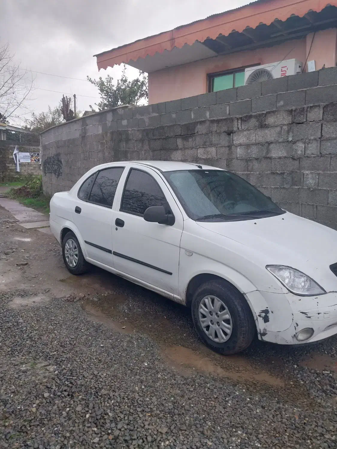 تیبا صندوق دار مدل ۹۸|خودرو سواری و وانت|لشت نشا, |دیوار