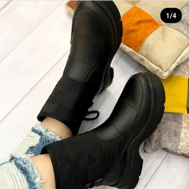 کفش نو|کیف، کفش، کمربند|بروجرد, |دیوار