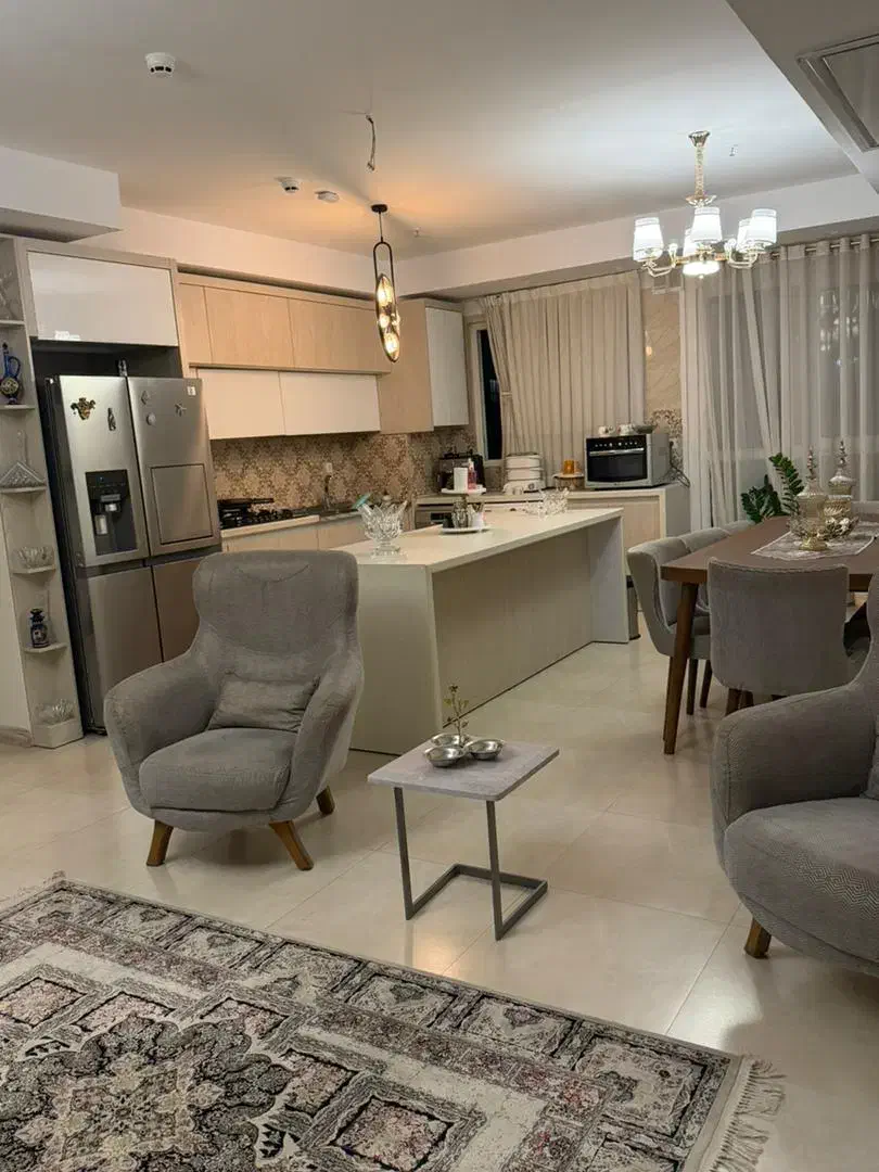 برج  لوکس بهاران      ۱۲۲ متر