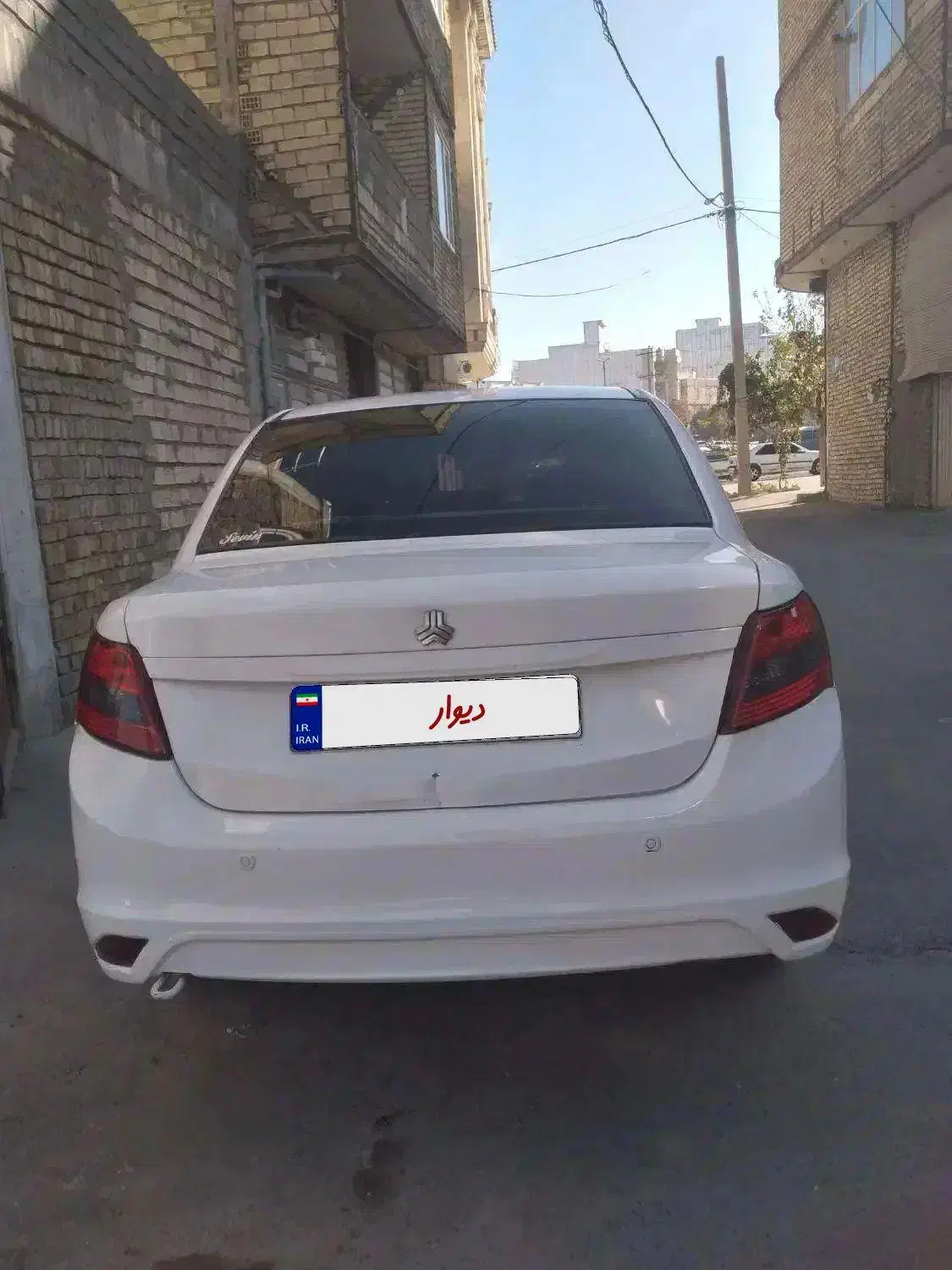 ماشین ساینا مدل ۹۶ بسیار تمیز|خودرو سواری و وانت|دورود, |دیوار