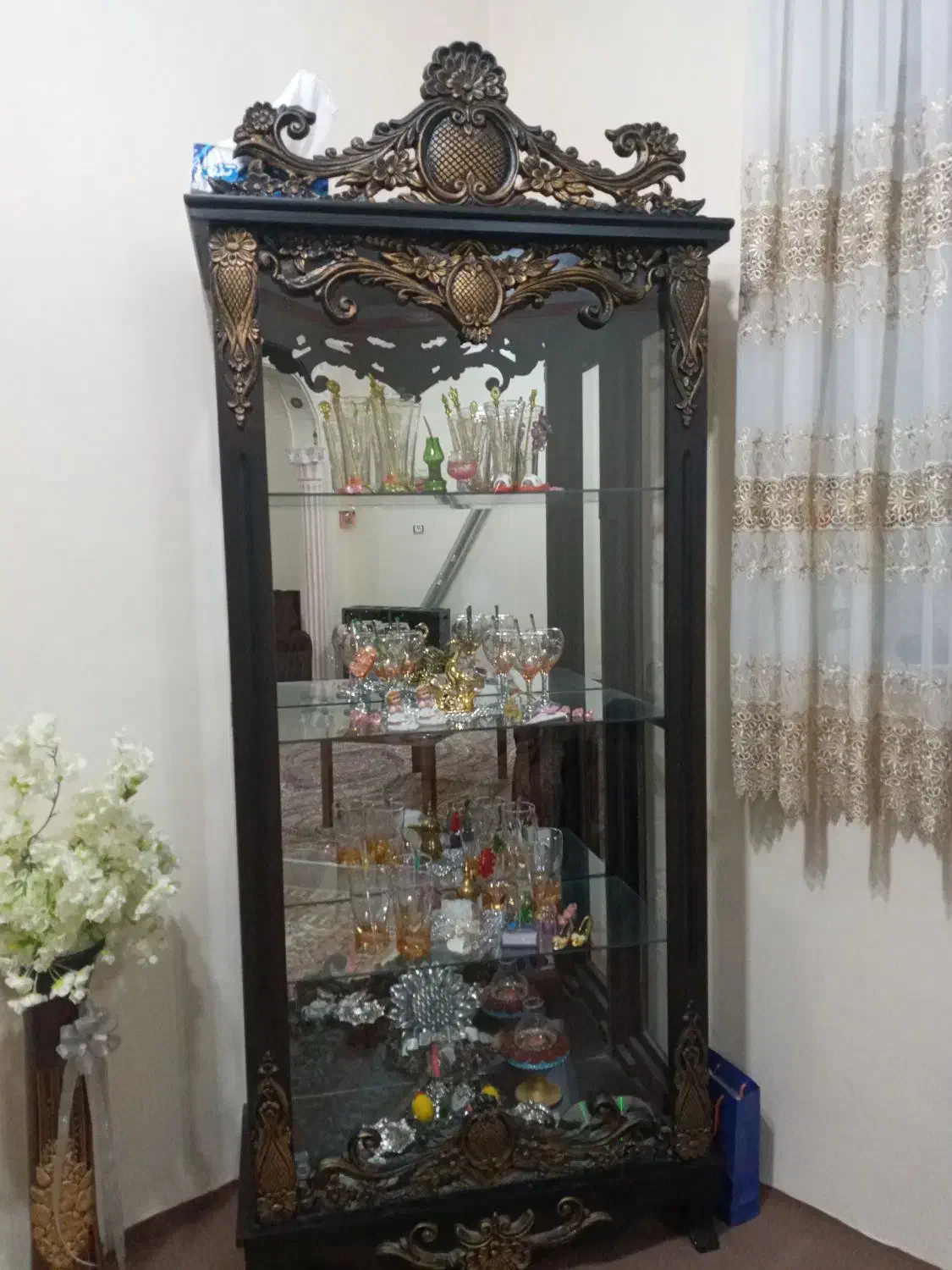 ویترین تمیز تازه|بوفه، ویترین، کنسول|احمدسرگوراب, |دیوار