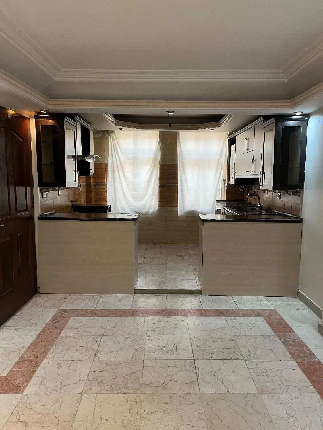 ۷۵ متر/حیلط خلوت/پارکینگ/پیروزی خ زینتی افخم