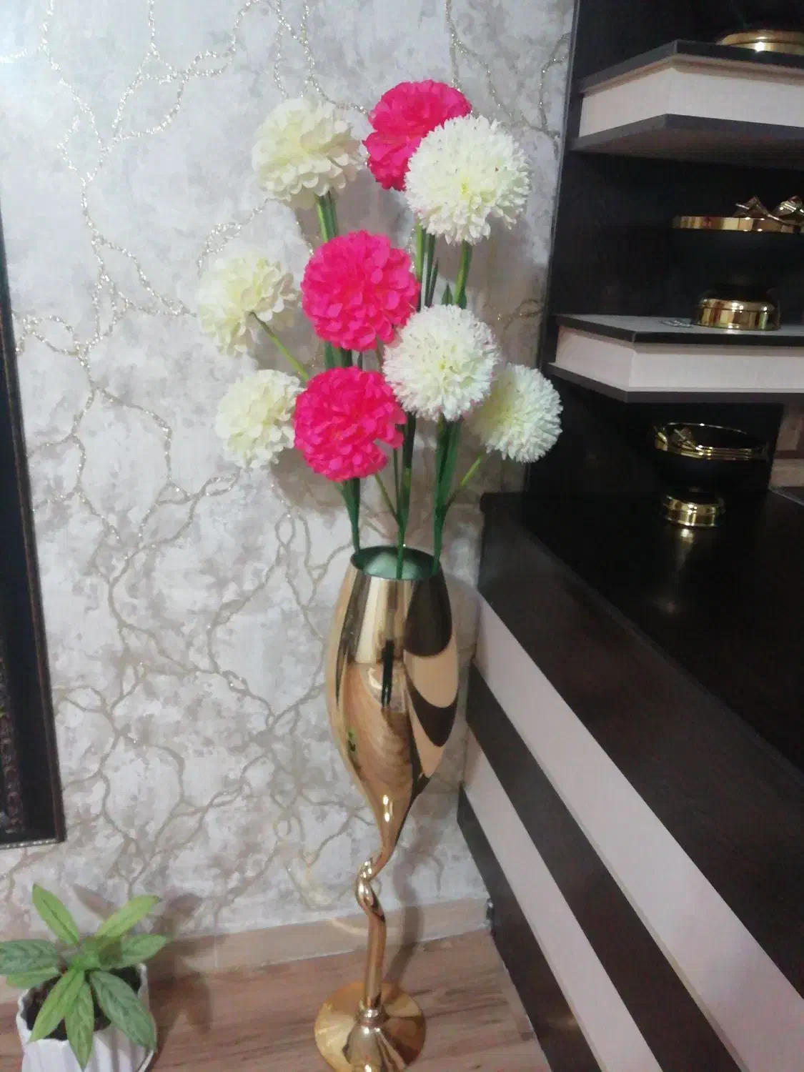 گل وگلدان|گل مصنوعی|کرمانشاه, |دیوار