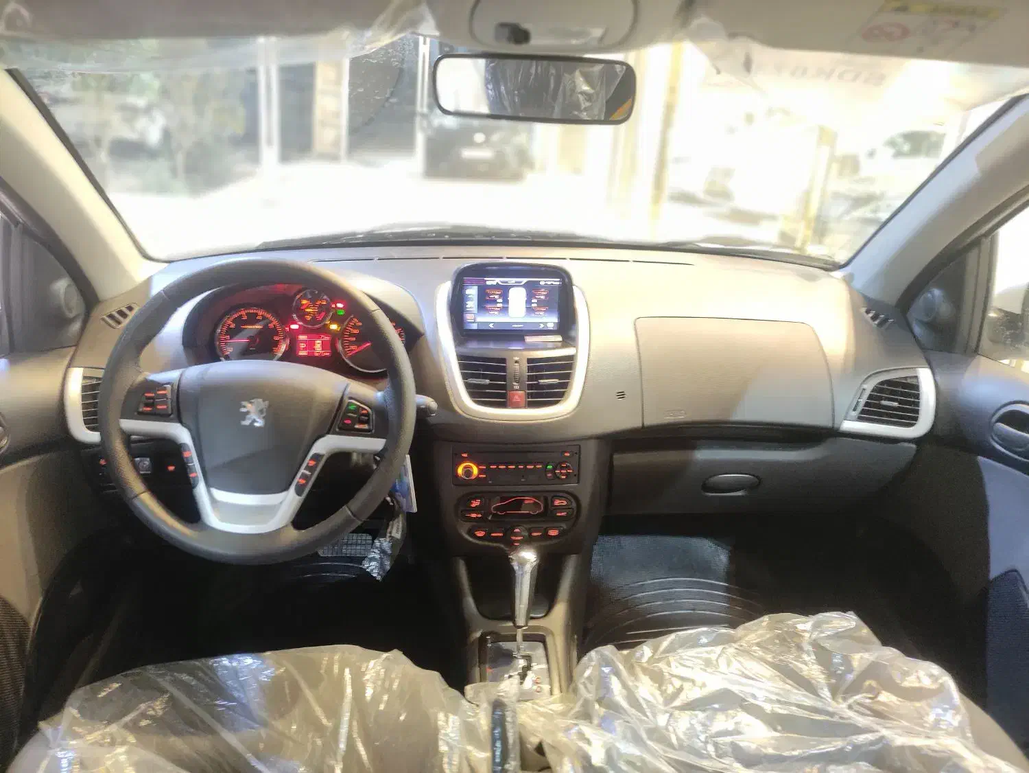 پژو207اتومات سقف فلز|خودرو سواری و وانت|شاهینشهر, گزبرخوار|دیوار