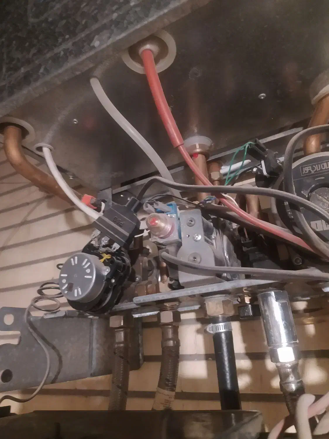 خدمات پکیج، بخاری گازی . آبگرمکن گازی .شومینه|خدمات پیشه و مهارت|زاهدان, |دیوار