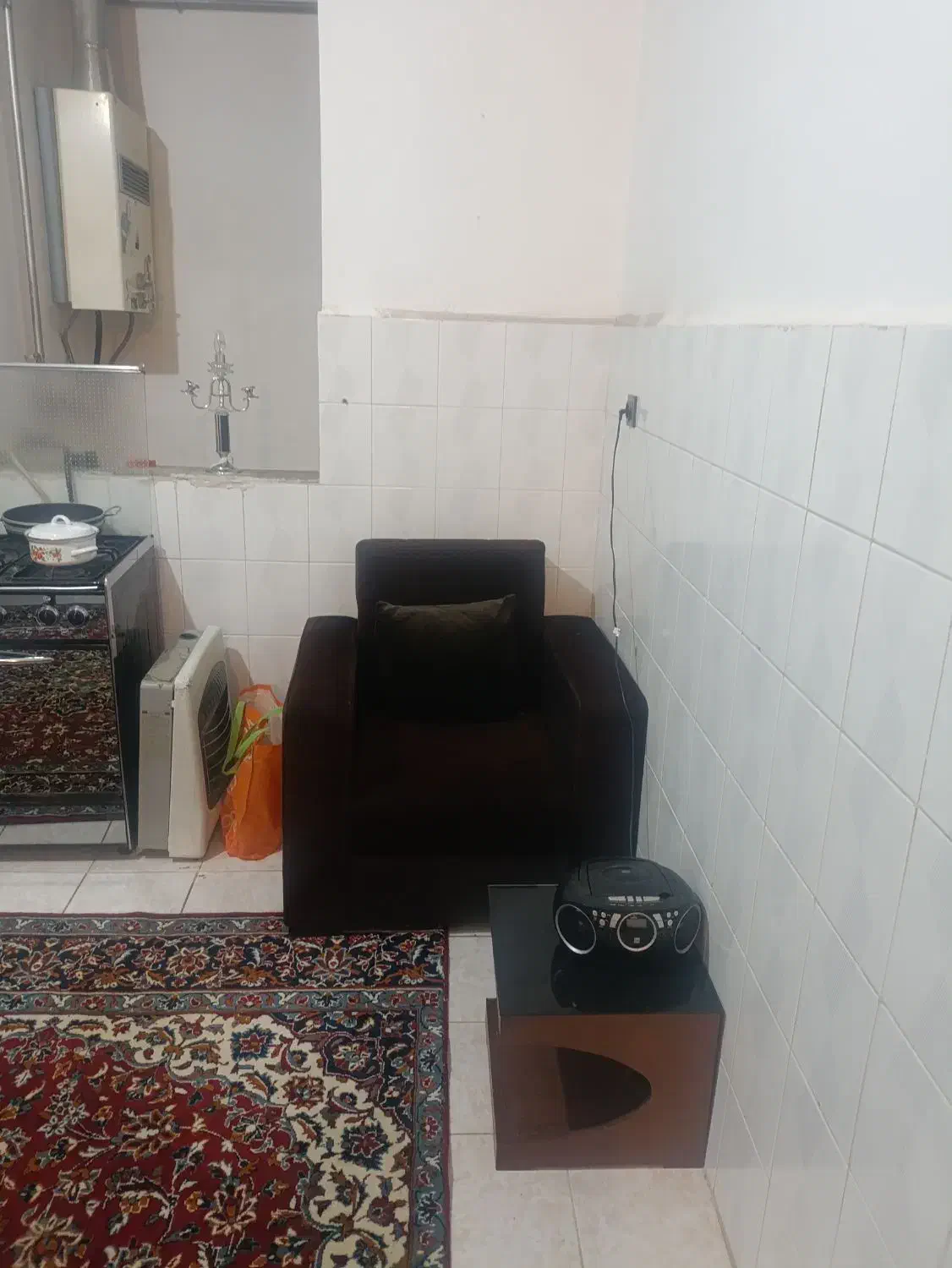 مبل همراه 4 عدد جلو مبلی|مبلمان خانگی و میز عسلی|مهاباد (آذربایجان غربی), |دیوار